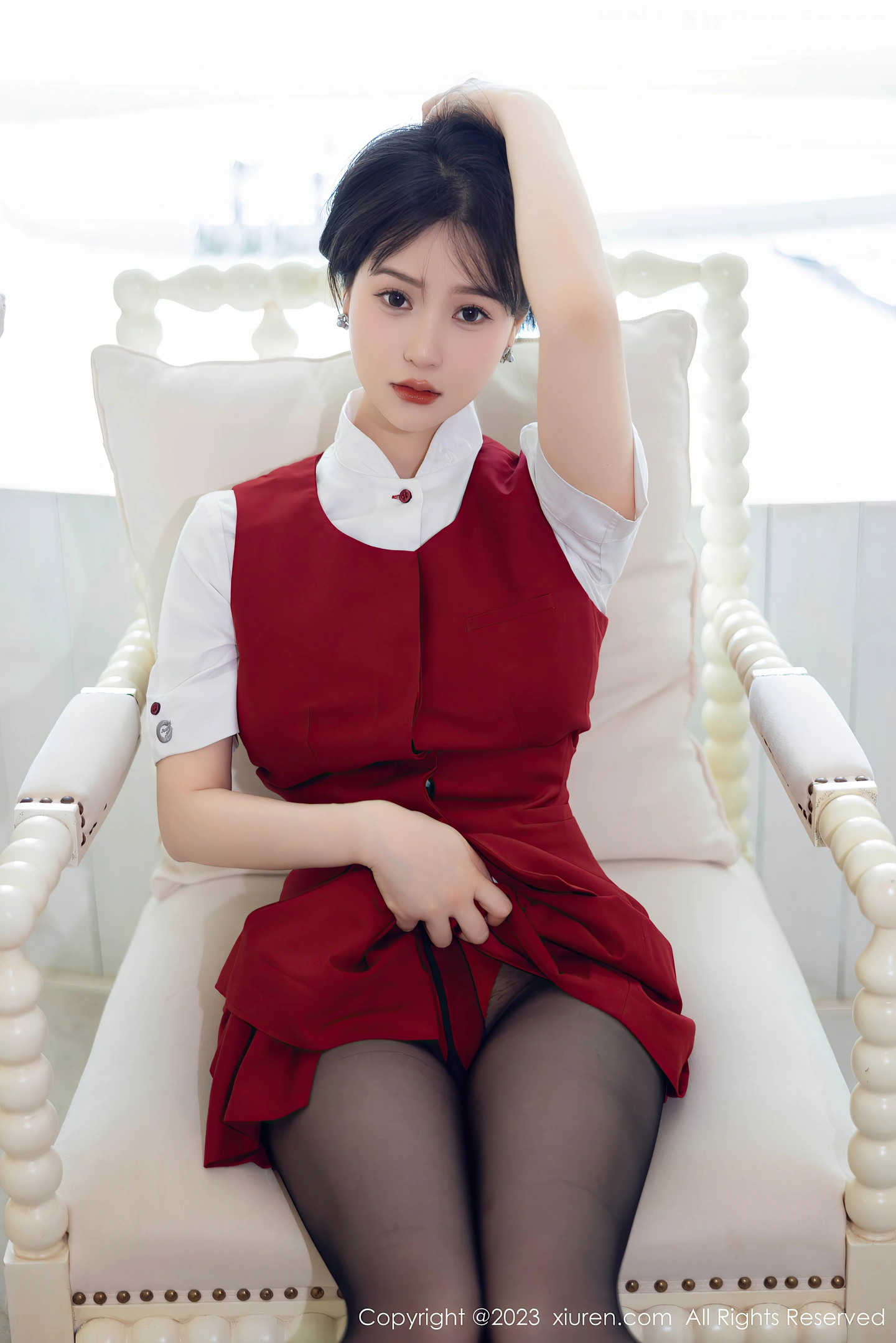 图片[6]-[XiuRen秀人网]VOL.7037 模特柚琪Rich私房半脱露红色内衣配黑丝袜秀翘臀美腿诱惑写真92P-秀人网官方网站